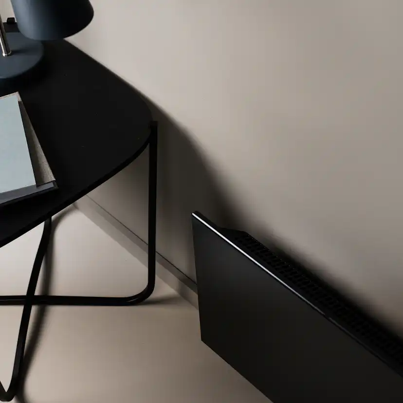 Elelement Adax Neo H KWT Wifi Svart Höjd 210mm 230V Stickkontakt