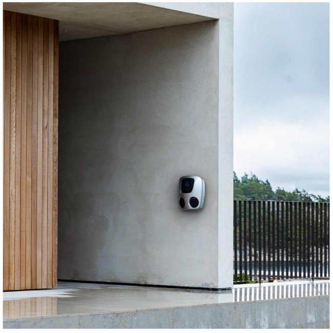 Charge Amps Aura 2x22 kw 4G Laddbox