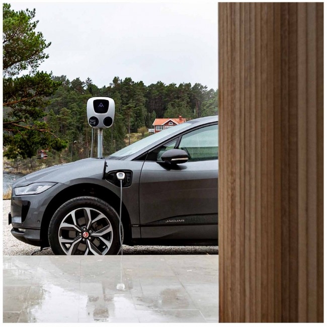 Charge Amps Aura 2x22 W Laddbox